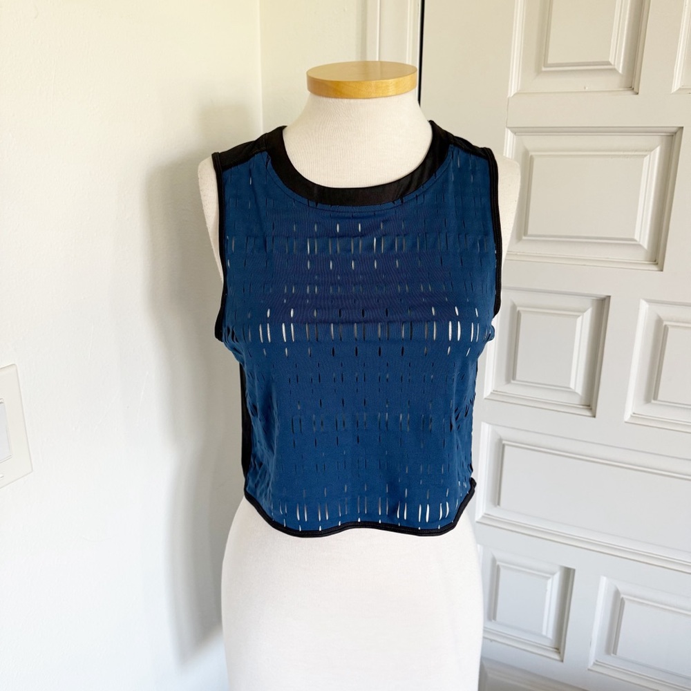 Under Armour Navy Blue & Black Crop Tank Top Workout Athletic Muscle Size XS